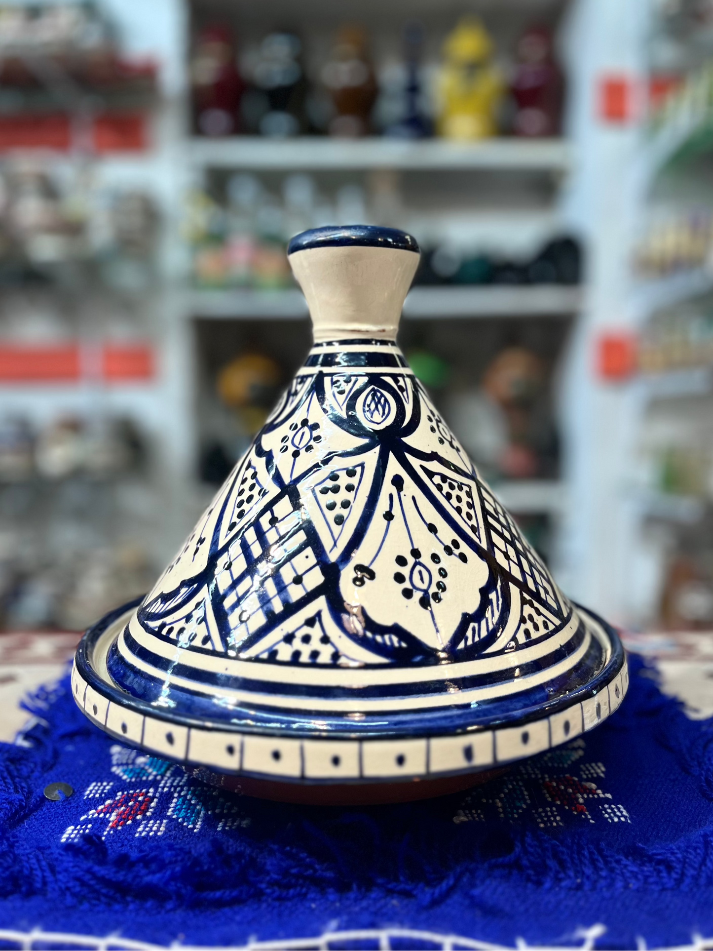 Medium Essence of Atlas Serving Tagine